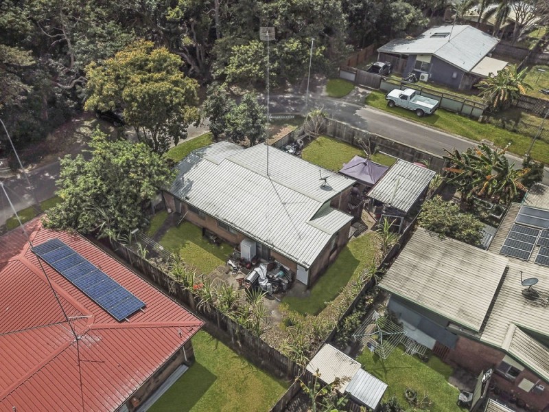 5 Fabris Street, Mooroobool QLD 4870