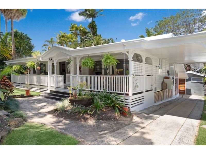 67 Hillview Crescent, Whitfield QLD 4870