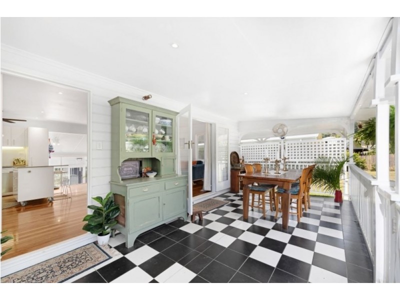 67 Hillview Crescent, Whitfield QLD 4870
