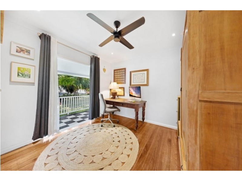 67 Hillview Crescent, Whitfield QLD 4870