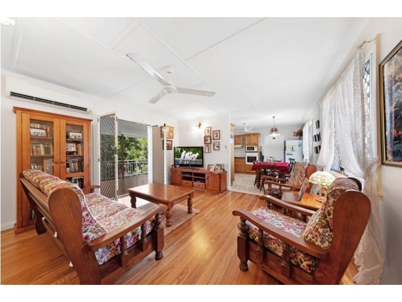 5 Crowley Close, Whitfield QLD 4870