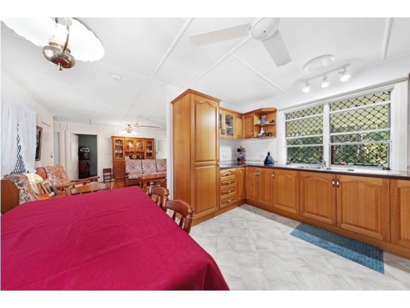 5 Crowley Close, Whitfield QLD 4870