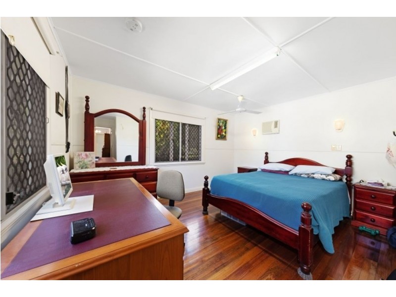 5 Crowley Close, Whitfield QLD 4870