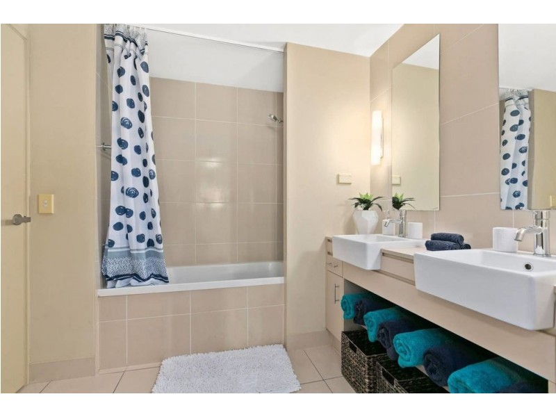 409/12 Gregory Street, Westcourt QLD 4870