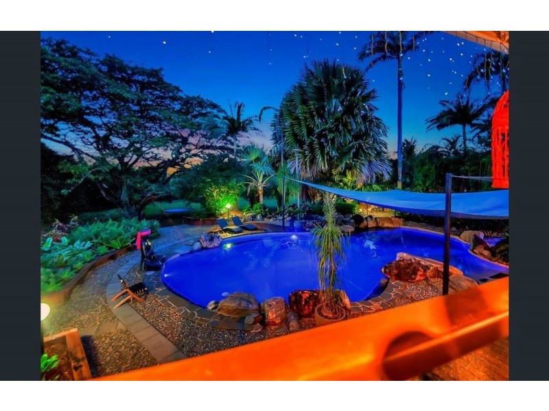 17-19 Robb Road, Redlynch QLD 4870