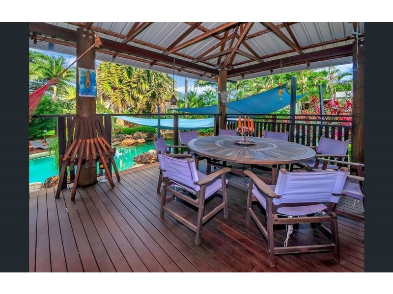 17-19 Robb Road, Redlynch QLD 4870
