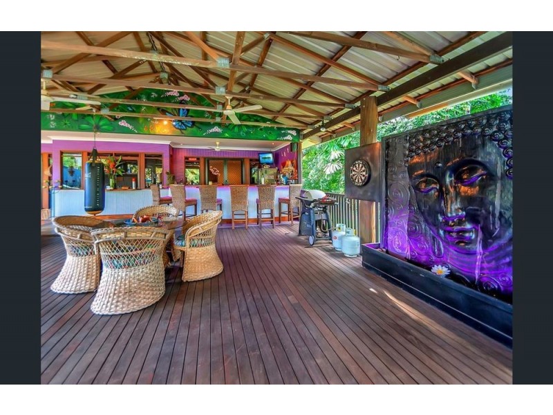 17-19 Robb Road, Redlynch QLD 4870