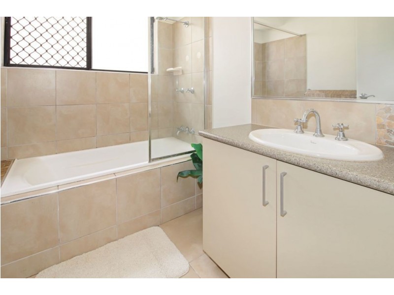41 Norwood Crescent, Trinity Park QLD 4879