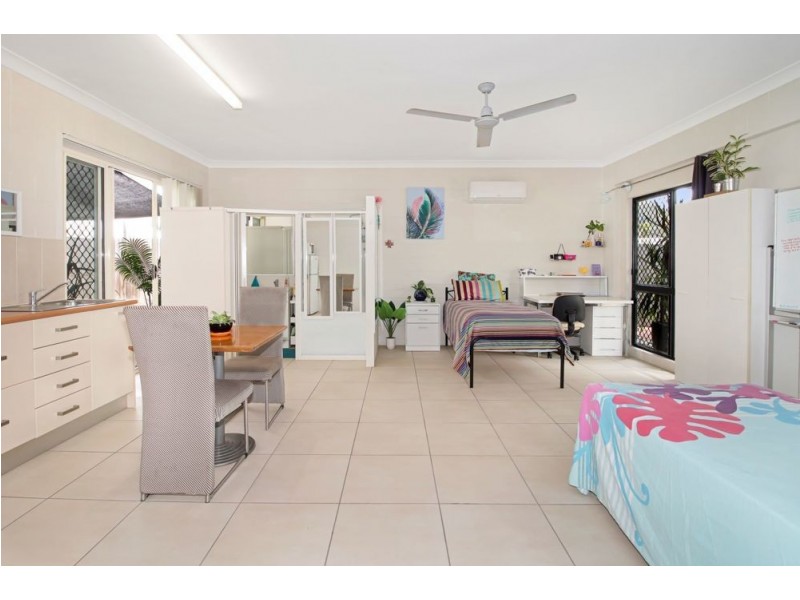 41 Norwood Crescent, Trinity Park QLD 4879