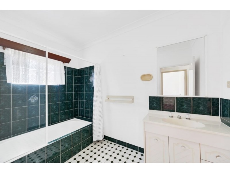 10 Meteor Street, Mount Sheridan QLD 4868