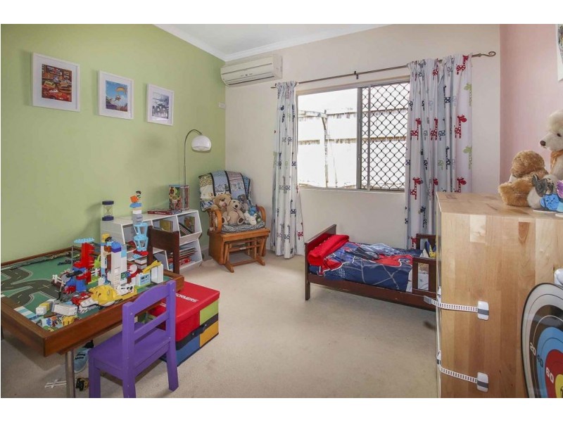 2 Trumpeter Street, Kanimbla QLD 4870