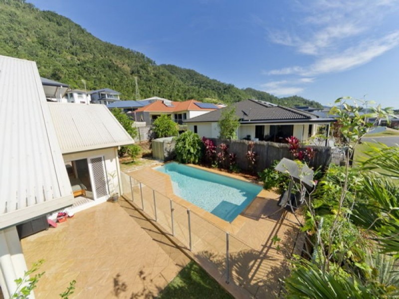 2 Trumpeter Street, Kanimbla QLD 4870