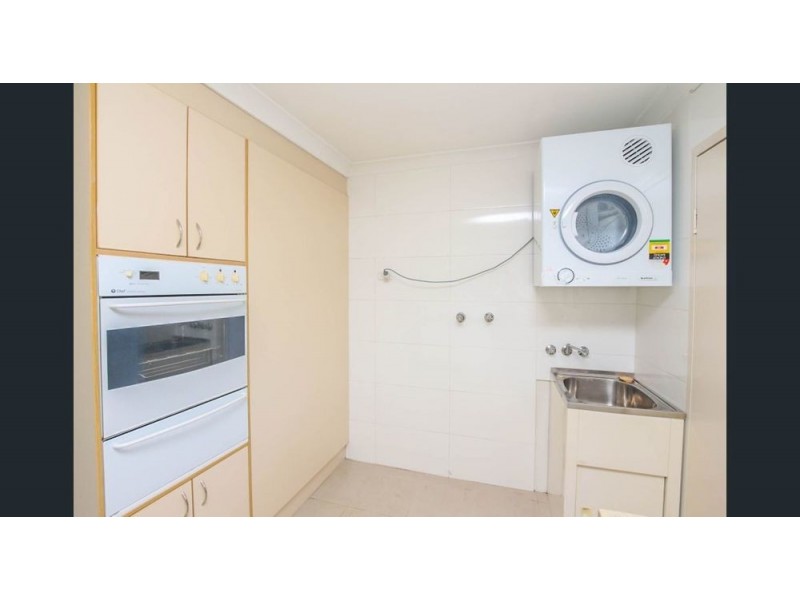 4/112 Digger Street, Cairns North QLD 4870