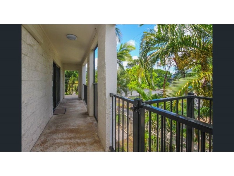 4/112 Digger Street, Cairns North QLD 4870