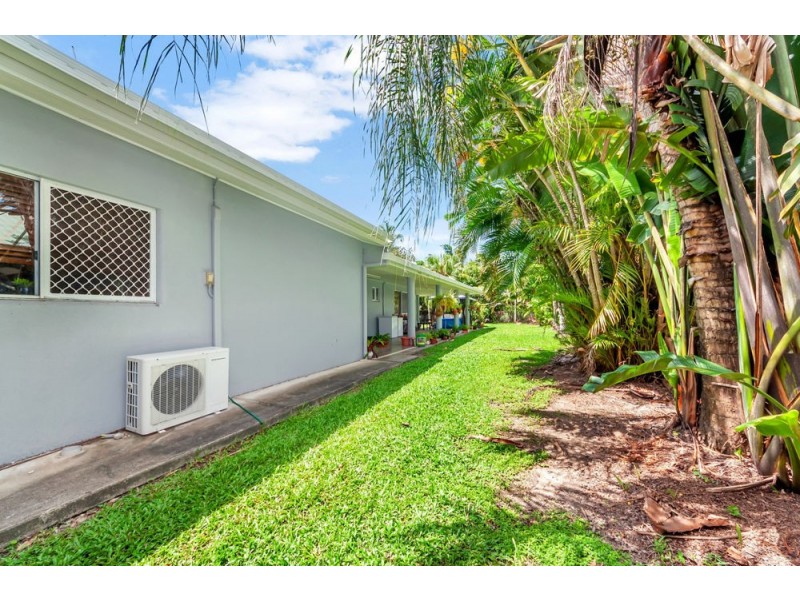 8 Coogee Close, Kewarra Beach QLD 4879