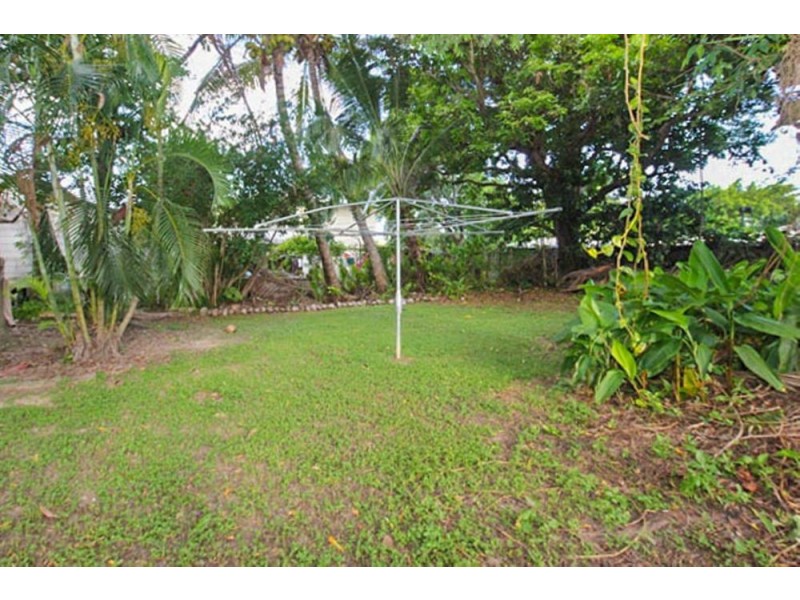 29 Howe Street, Cairns North QLD 4870