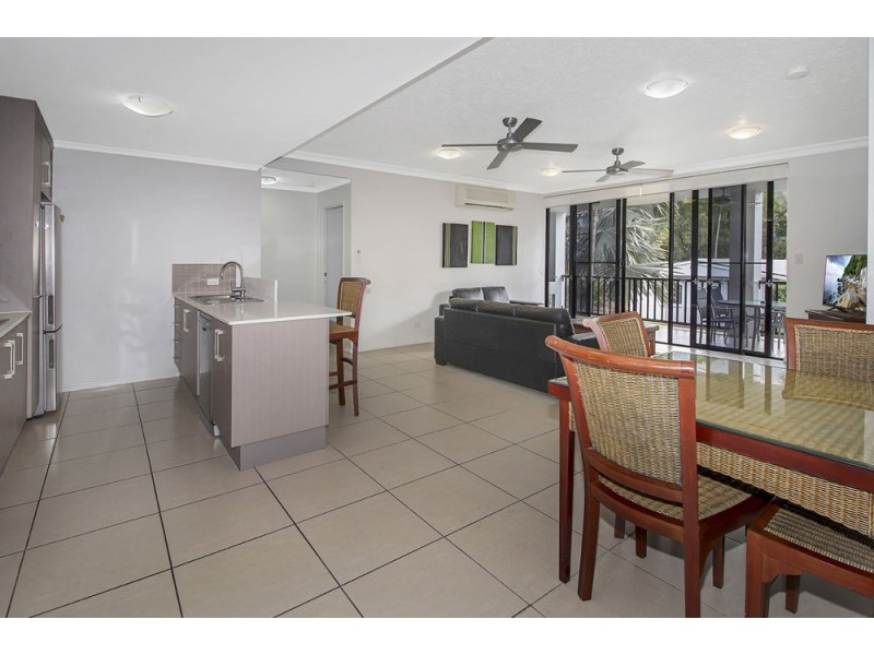210/2 Oliva Street, Palm Cove QLD 4879