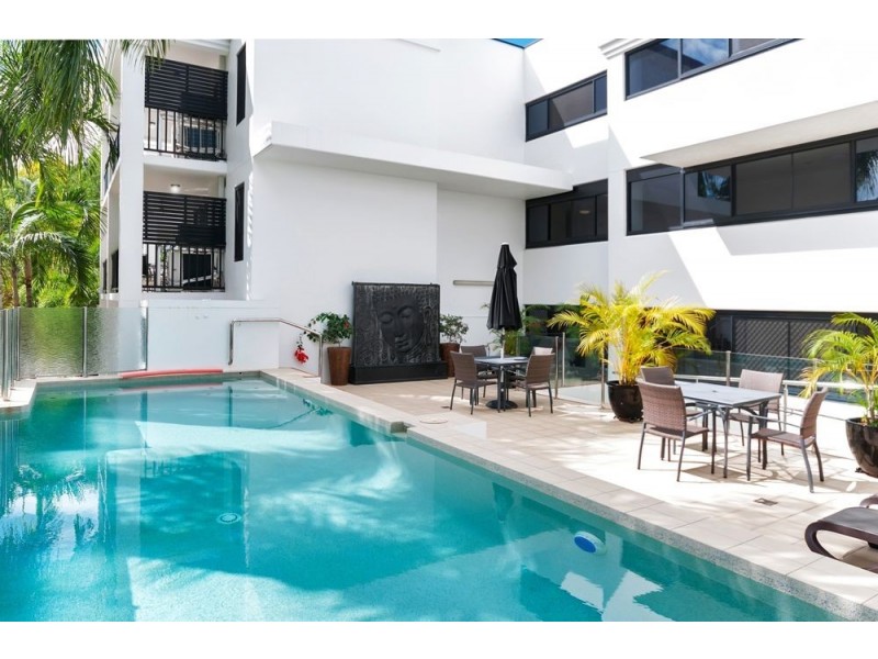 210/2 Oliva Street, Palm Cove QLD 4879