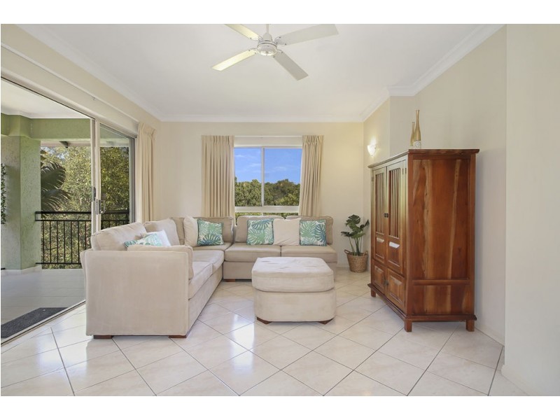 1625/2 Greenslopes Street, Cairns North QLD 4870