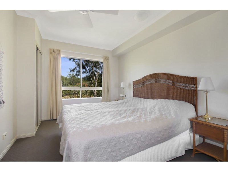 1625/2 Greenslopes Street, Cairns North QLD 4870