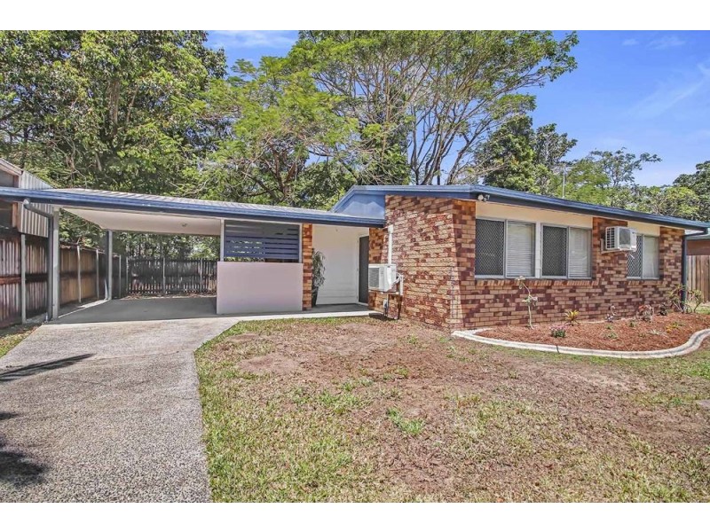 24 Mcewen Street, Mooroobool QLD 4870