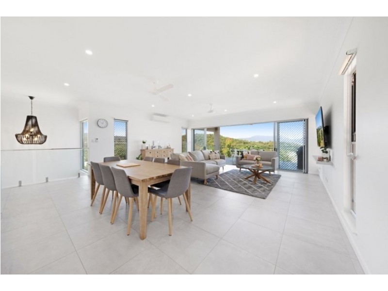 9 Tarwhine Close, Kanimbla QLD 4870