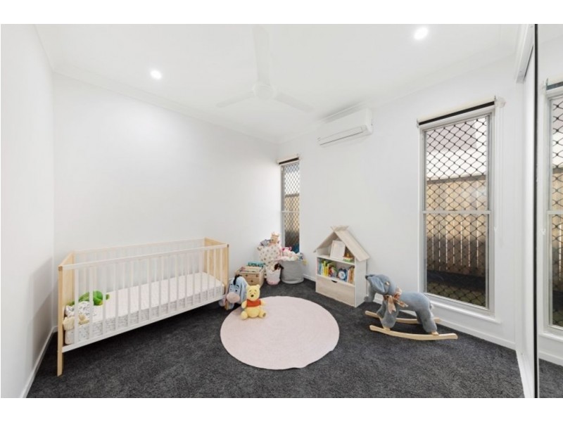 9 Tarwhine Close, Kanimbla QLD 4870