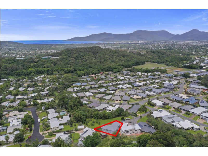 9 Tarwhine Close, Kanimbla QLD 4870