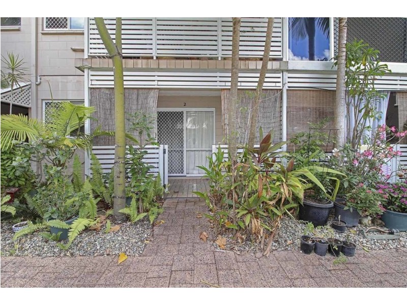 2/33 Rutherford Street, Yorkeys Knob QLD 4878