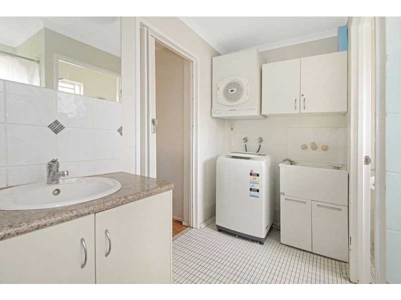 2/33 Rutherford Street, Yorkeys Knob QLD 4878