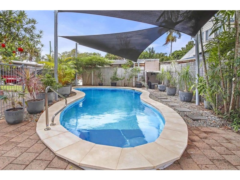 2/33 Rutherford Street, Yorkeys Knob QLD 4878