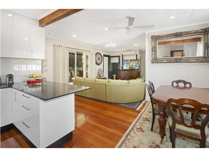 18 Hodel Street, Whitfield QLD 4870
