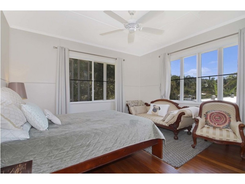 18 Hodel Street, Whitfield QLD 4870