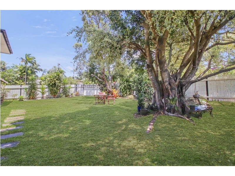 18 Hodel Street, Whitfield QLD 4870