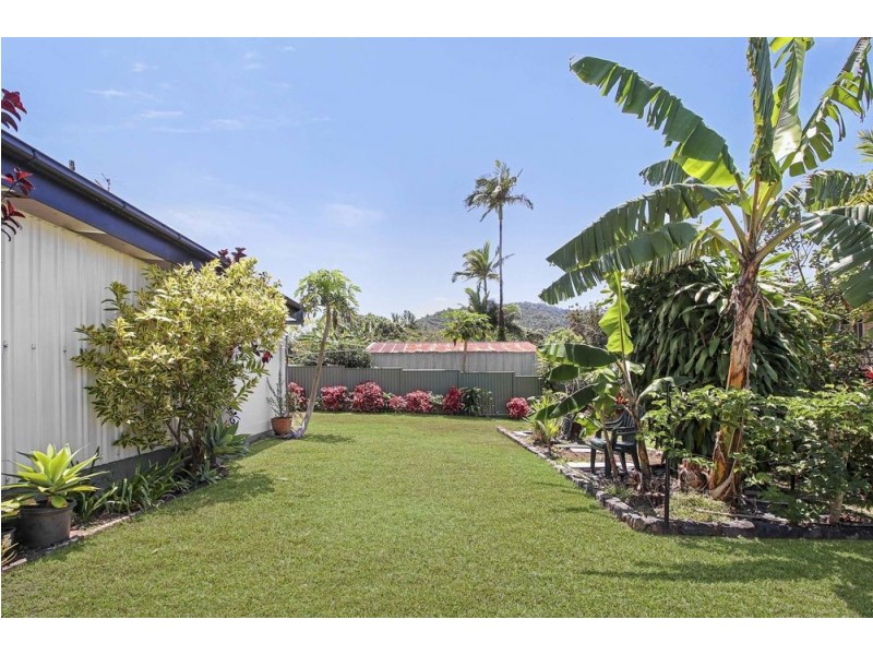 18 Hodel Street, Whitfield QLD 4870