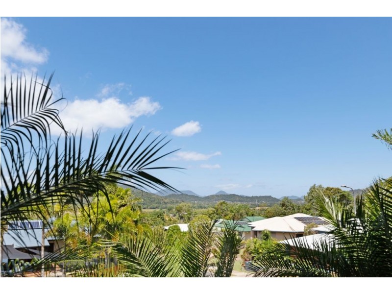 48 Pepperwood Street, Redlynch QLD 4870