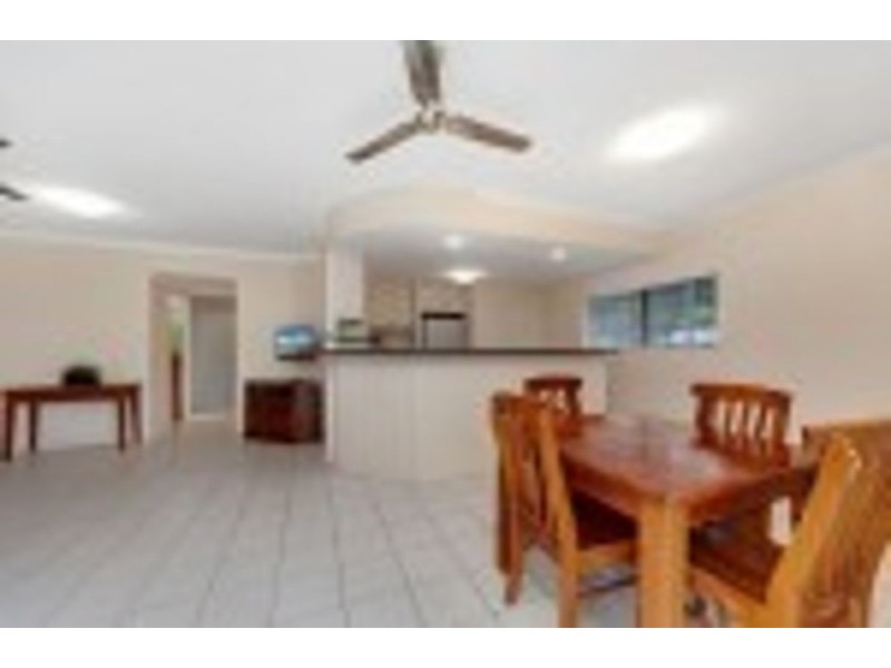 4/193 Kamerunga Road, Freshwater QLD 4870