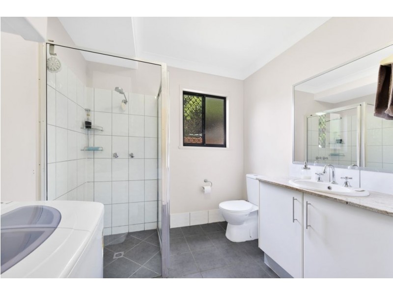 1/7 Tenni Street, Redlynch QLD 4870