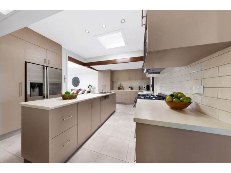 44 Walsh Street, Edge Hill QLD 4870