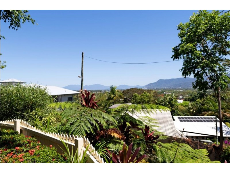 44 Walsh Street, Edge Hill QLD 4870