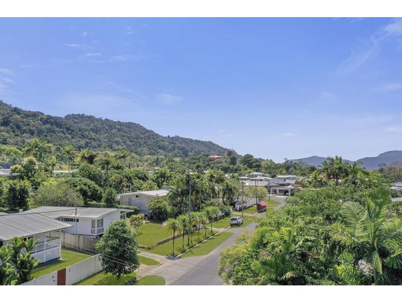 61 Hillview Crescent, Whitfield QLD 4870