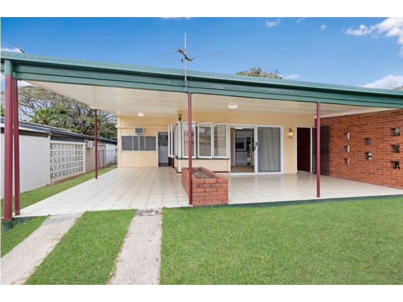 185 Jensen Street, Whitfield QLD 4870