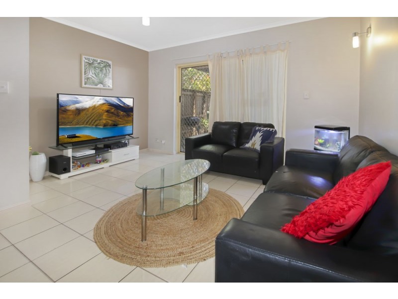 2/19 Rutherford Street, Yorkeys Knob QLD 4878