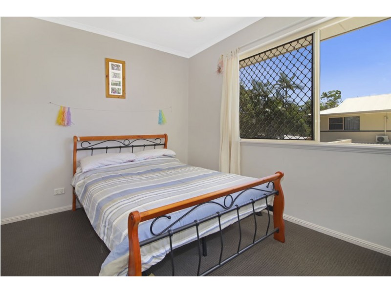 2/19 Rutherford Street, Yorkeys Knob QLD 4878