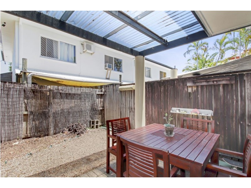2/19 Rutherford Street, Yorkeys Knob QLD 4878