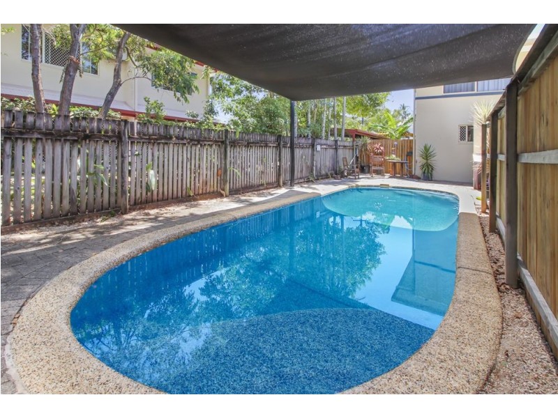 2/19 Rutherford Street, Yorkeys Knob QLD 4878