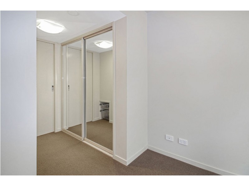 1211/12 Gregory Street, Westcourt QLD 4870