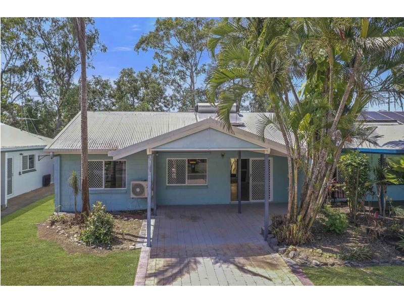 Villa 2/2-6 Lake Placid Road, Caravonica QLD 4878