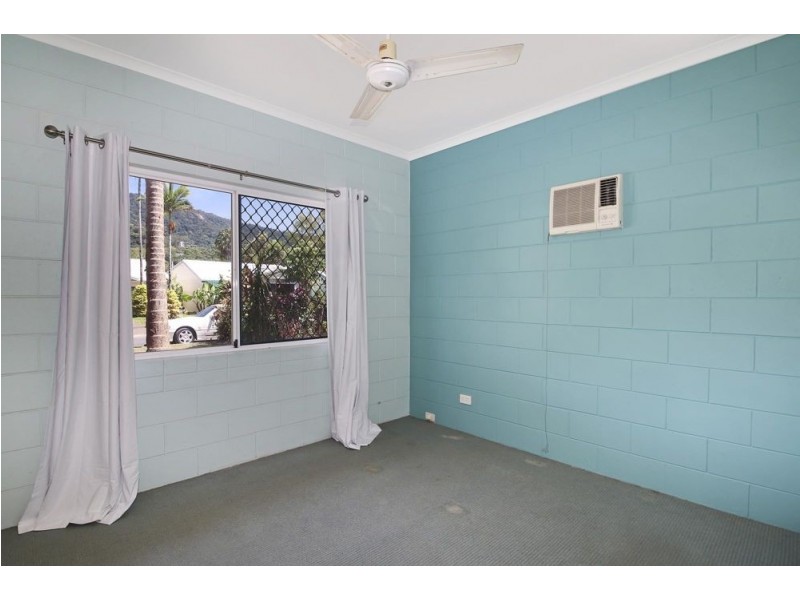 Villa 2/2-6 Lake Placid Road, Caravonica QLD 4878
