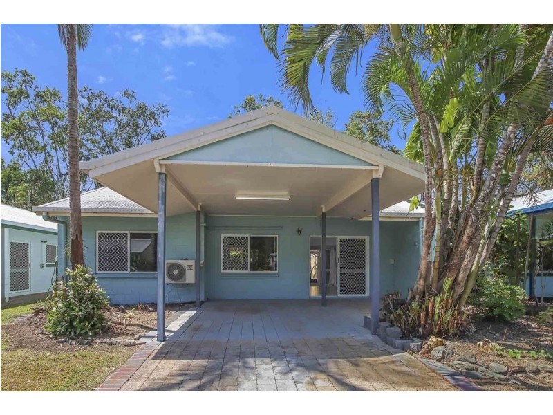 Villa 2/2-6 Lake Placid Road, Caravonica QLD 4878